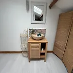 Virolet Barn * Queaux