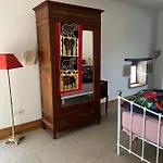 Virolet Barn Queaux