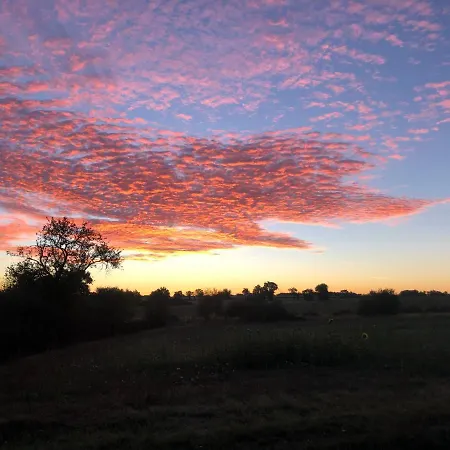 Dom wakacyjny Virolet Barn Queaux