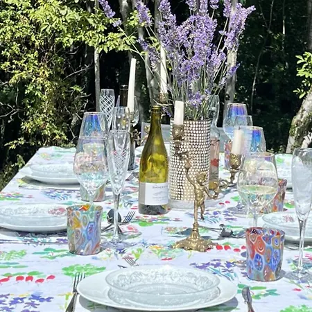 Virolet Barn * Queaux