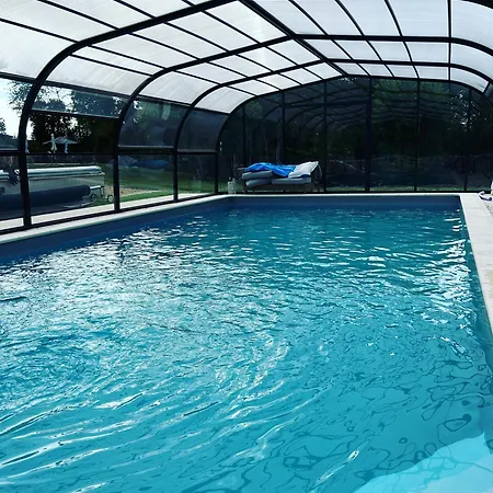 Dom wakacyjny Virolet Barn Queaux